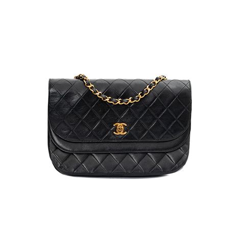 chanel hand|bolsas chanel pre owned.